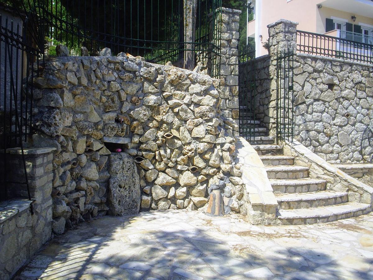 Estate Dafnopanagia Villa Magda Asprogerakata Exterior photo