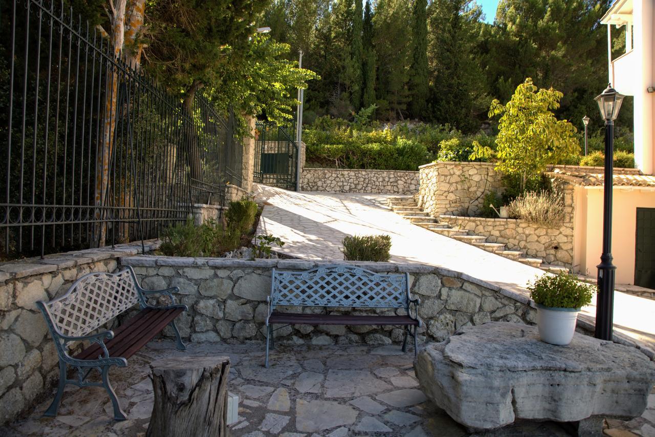 Estate Dafnopanagia Villa Magda Asprogerakata Exterior photo